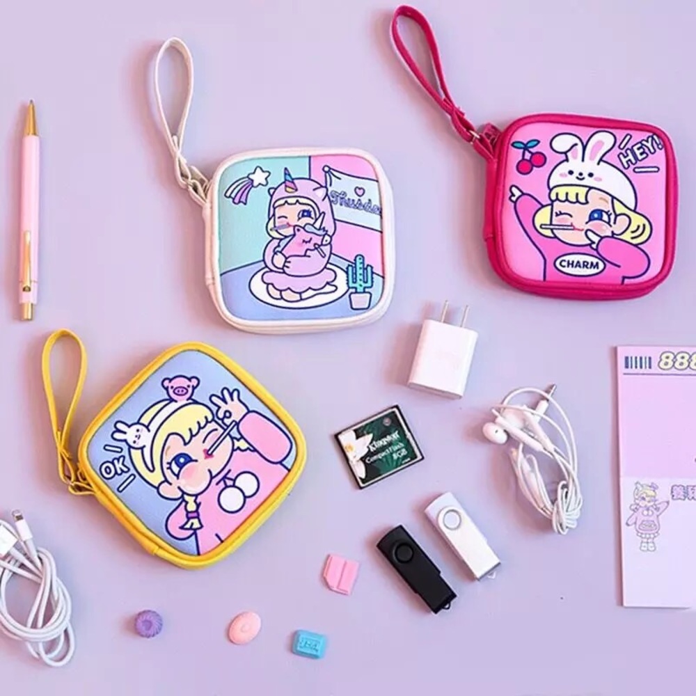 Bentoy milkjoy headphone, charger, personal bag